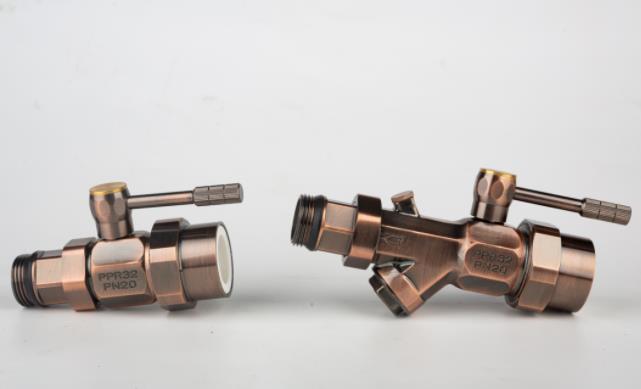 乐鱼体育在线（中国）官方登录入口奢华古铜大流量地暖分集水器重磅来袭