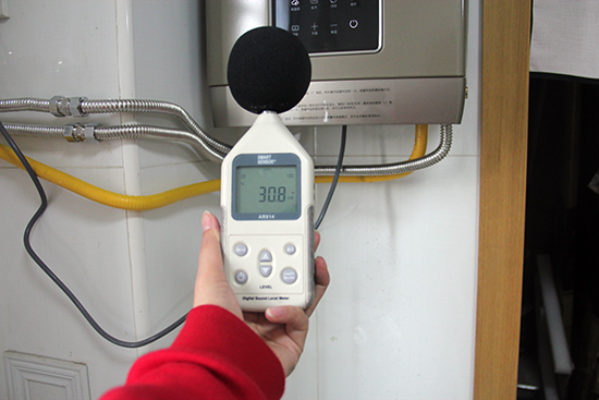 一个万家乐零冷水讲解视频，外加一篇千字评测问，足够了！