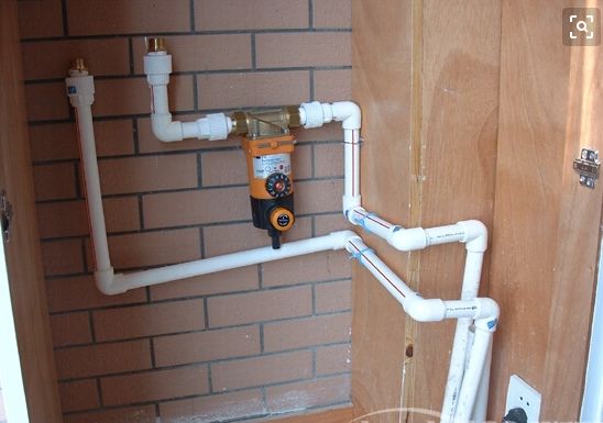 接管连接前置过滤器示意图，一进一出方便连接和过滤！