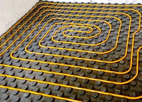 暖气管日丰好还是联塑好？该看品牌还是看材质？